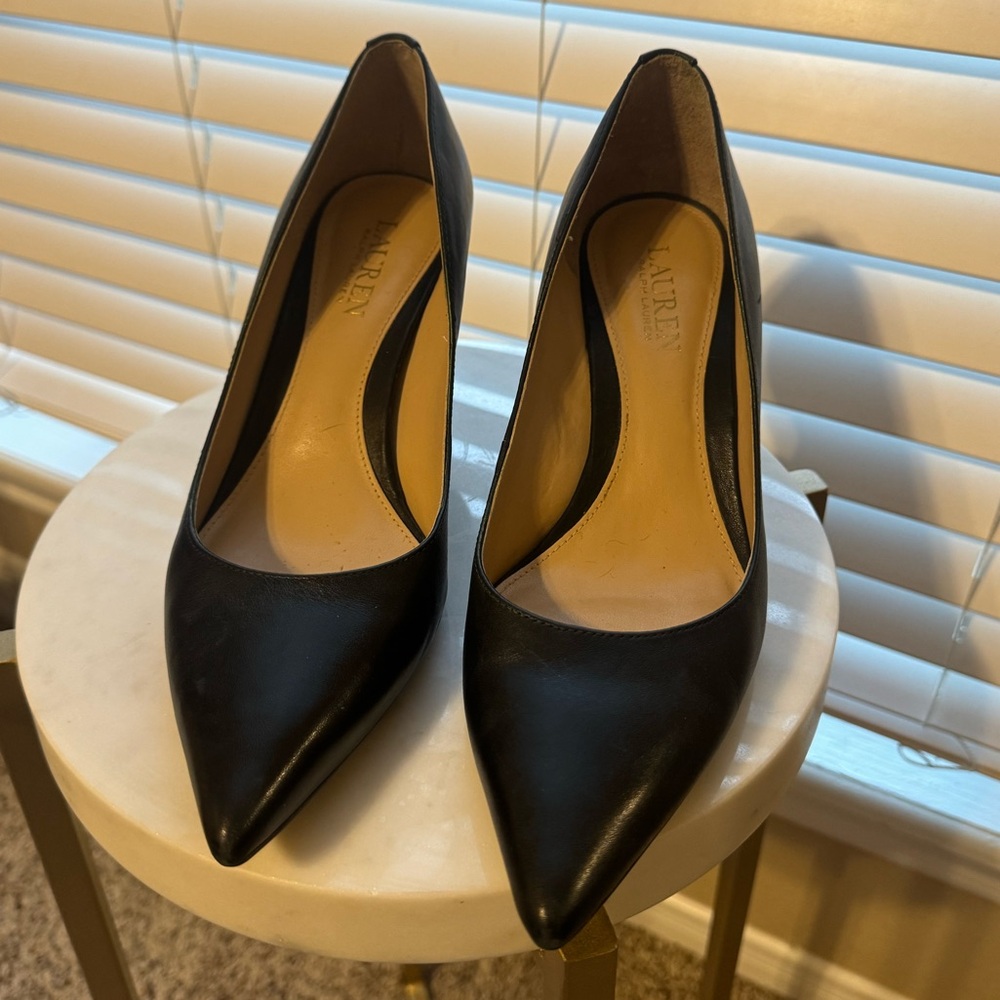 Lauren Ralph Lauren black pumps